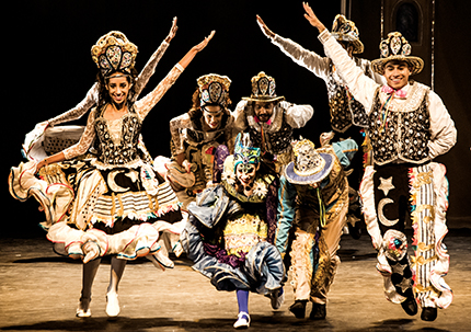 ALTO NÍVEL — Balé de Santa Cruz do Rio Pardo disputou festival com grupos do Brasil e de outros países