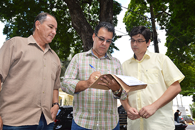O deputado federal recebeu pedidos de verbas dos vereadores Edvaldo Godoy (DEM) e Murilo Sala (SD)