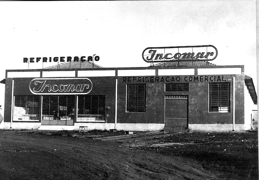 HISTÓRIA — A Incomar funcionou em prédios modestos antes de construir um enorme parque industrial