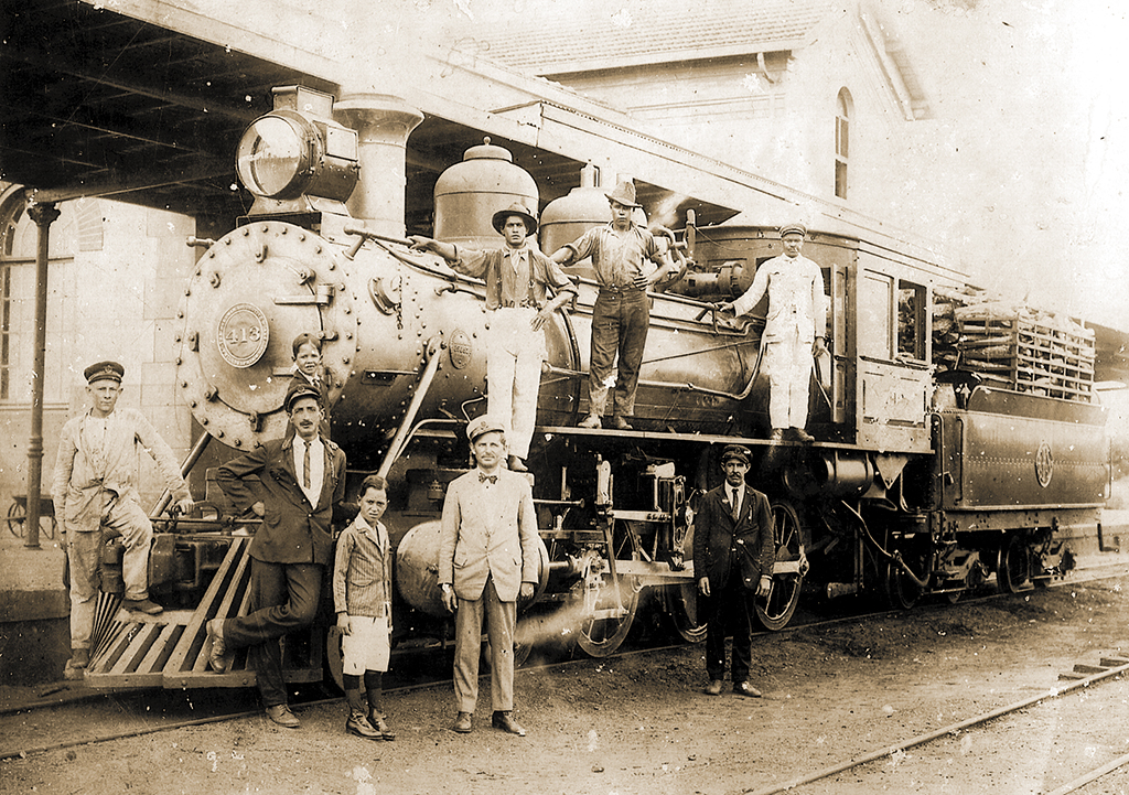 Estação ferroviária da Sorocabana em Santa Cruz foi inaugurada em 1908, mas cidade deveria ser o início da "Ferrovia do Peixe", que não saiu do papel