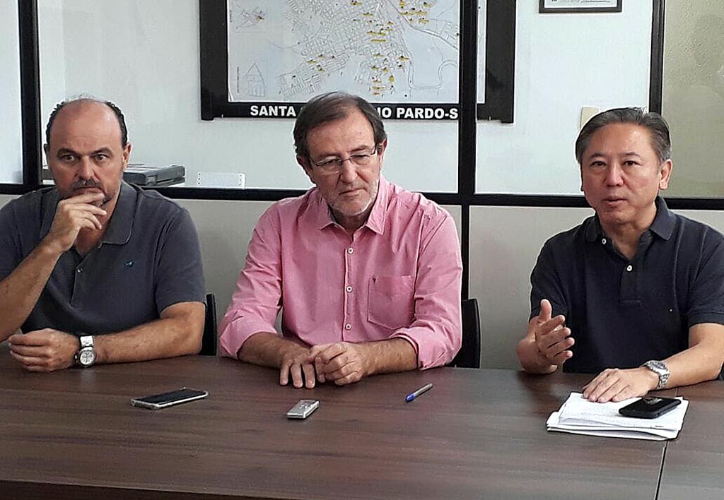 Otacílio pede recursos para substituir ponte de madeira