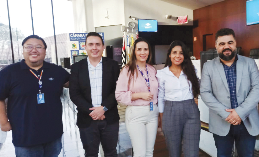 Com vários especialistas, palestras sobre novas soluções e leis da gestão pública lotam a Câmara