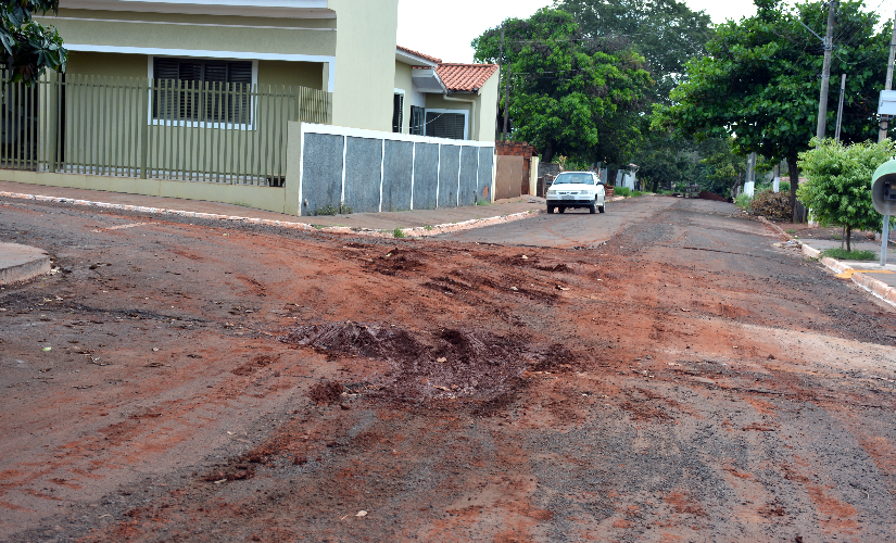 Caporanga sofre com abandono de obras