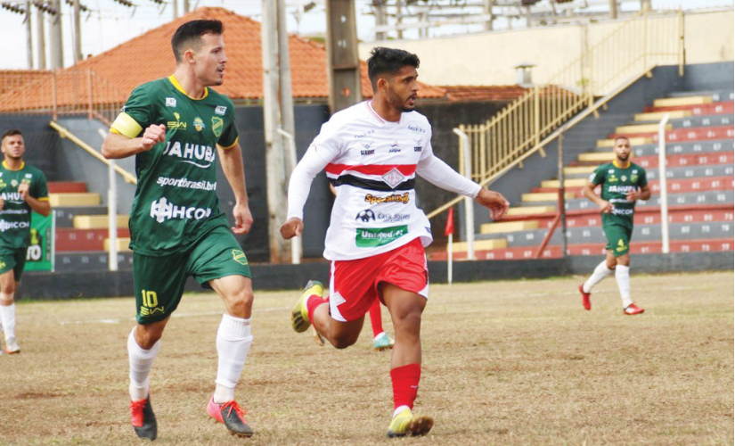 Sem chances, Esportiva cumpre tabela depois de vitória por 3x0