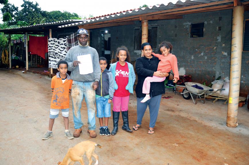 A família de Bianca se mantém com ‘bicos’