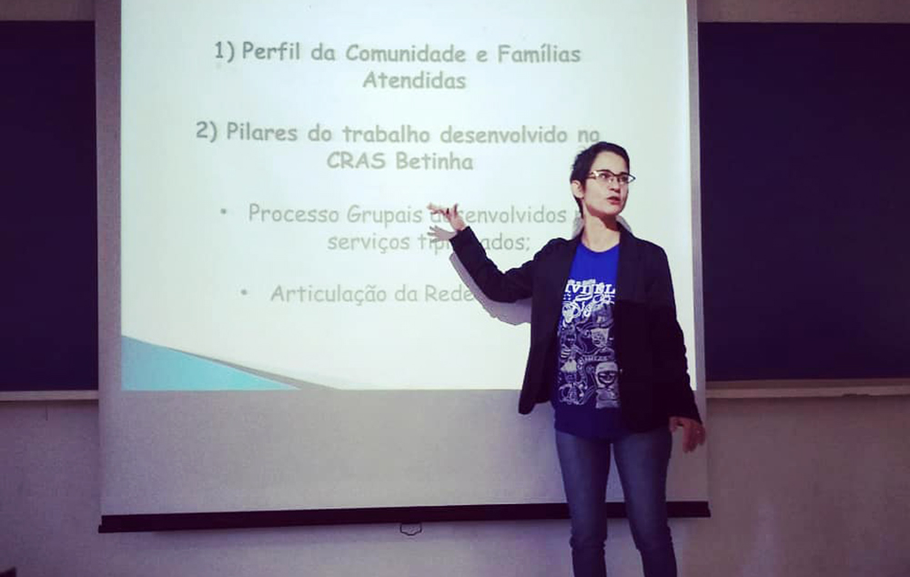 Ações do ‘Cras Betinha’ são tema de aula em universidade estadual