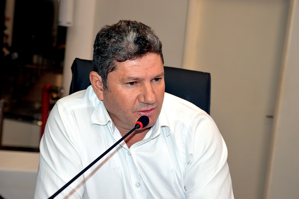 Vereadores resistem à devolução de dinheiro