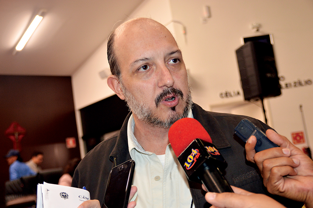 Mais uma derrota judicial: Agenor é condenado a indenizar advogado