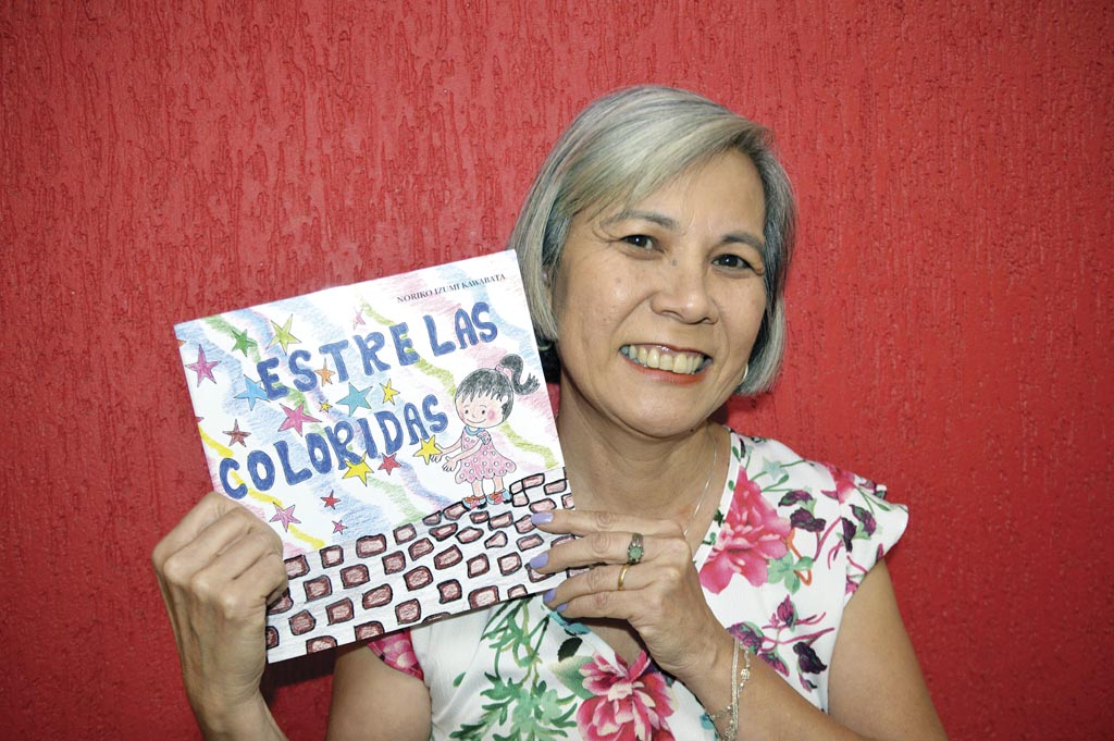 Escrever afastou timidez de Noriko