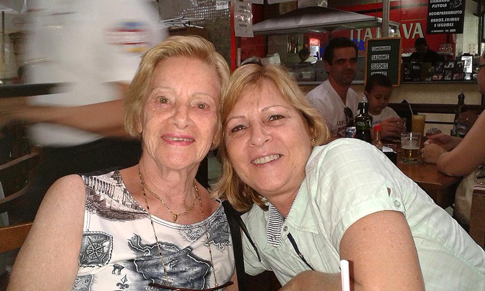 Morre a professora Anna Maria Rocha