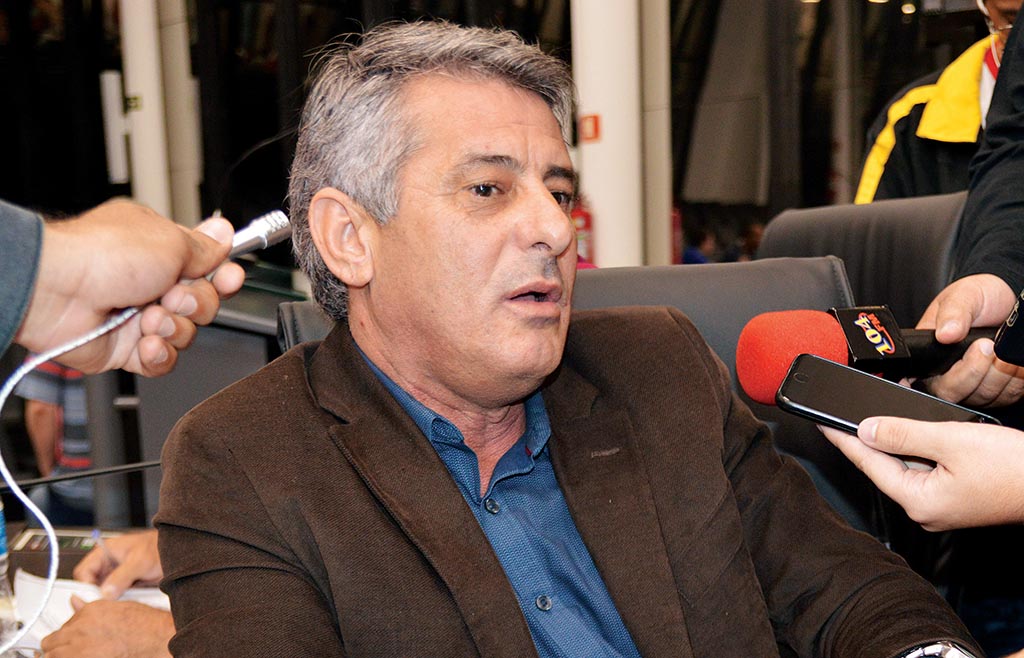 Contrato que vereador Lourival Heitor levou ao MP tem indícios de fraude