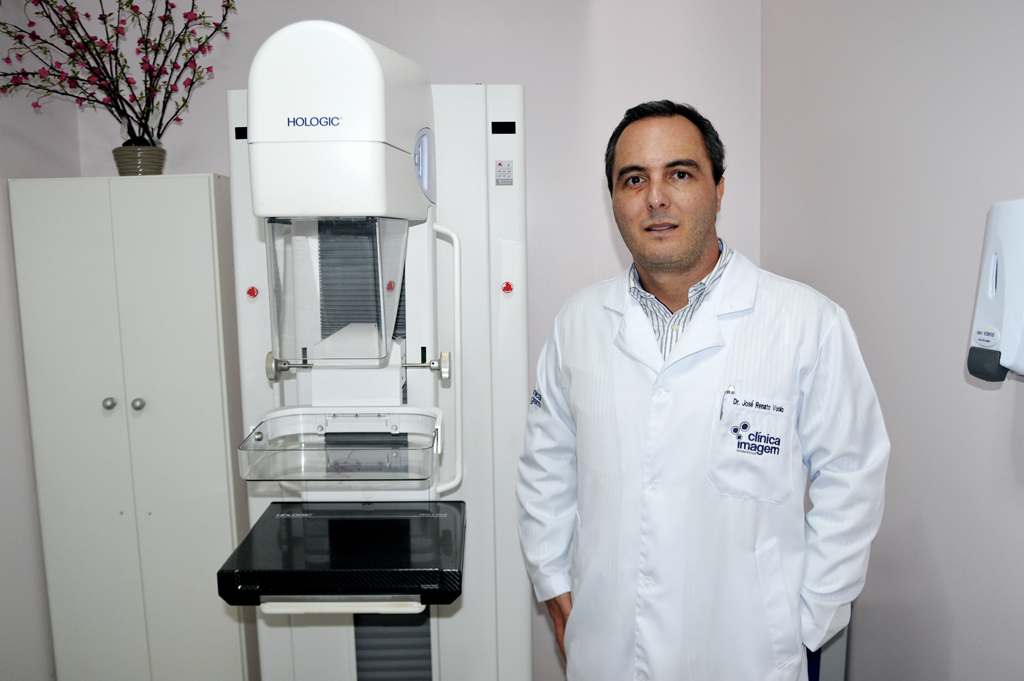 Prótese de silicone exige mais atenção na mamografia