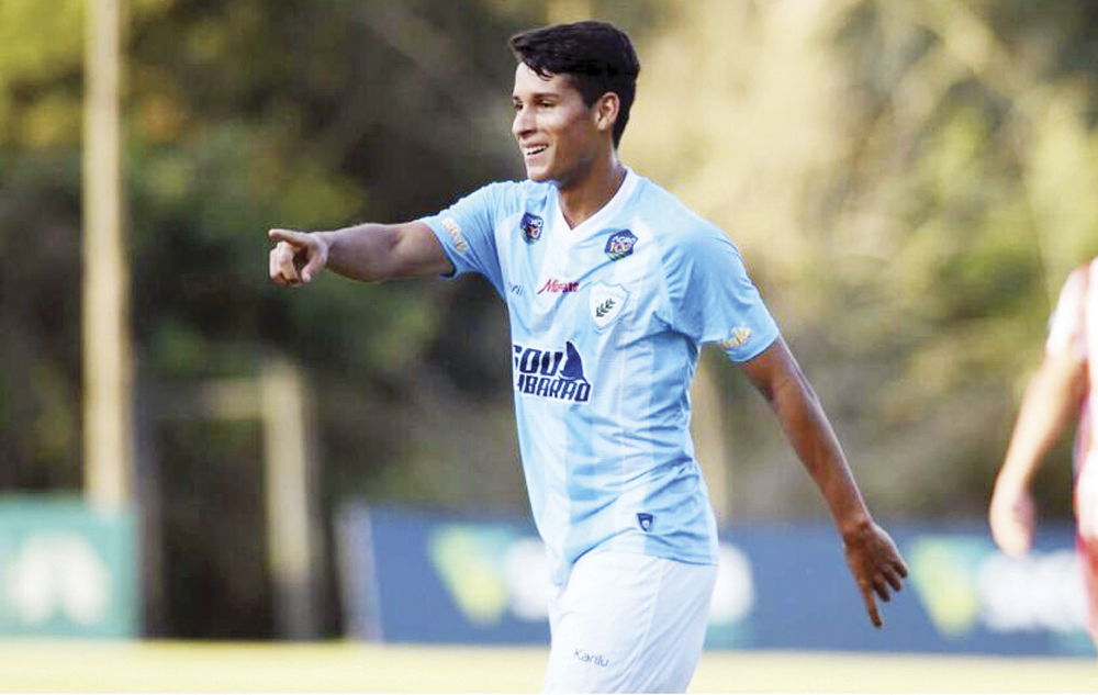 Atleta de S. Cruz vence a primeira partida da final do estadual sub-19 do Paraná