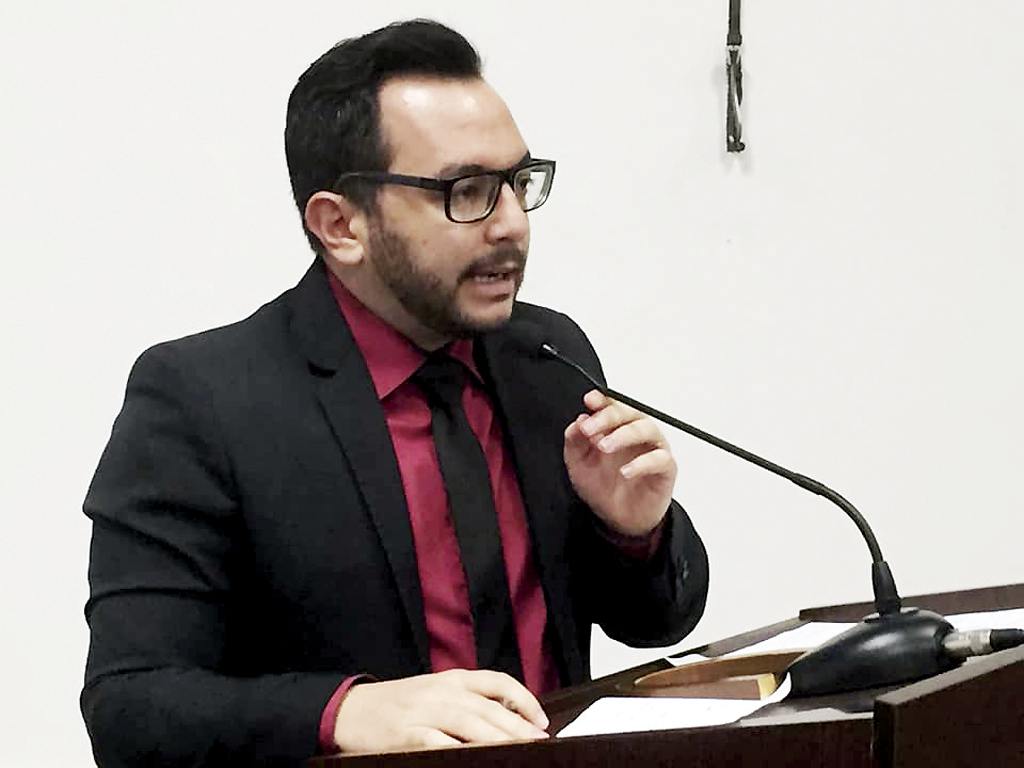 Vereador estuda ação na Justiça para ‘destravar’ relatório de CPI