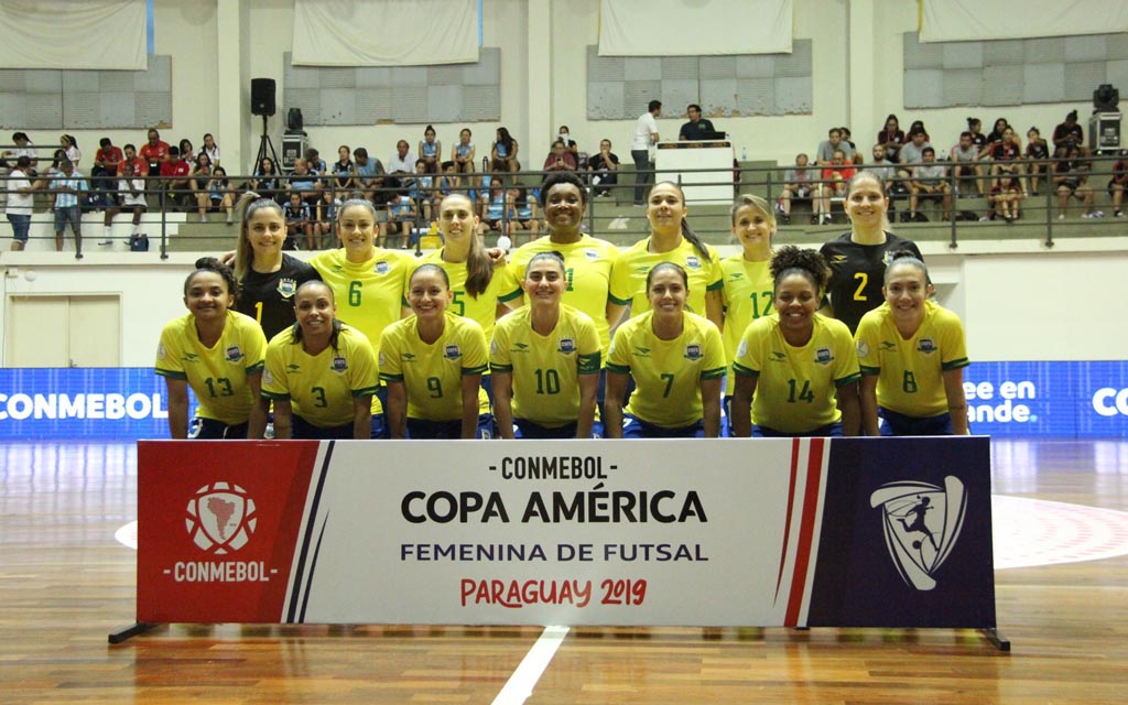 Goleiras do time municipal ganham a América pela seleção brasileira de futsal