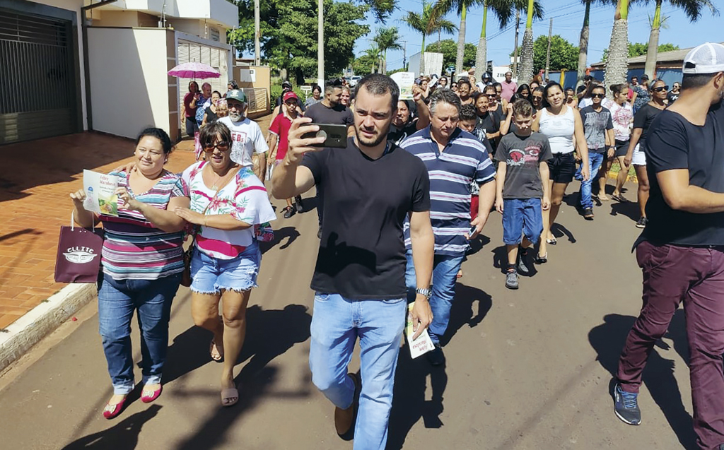 Ipaussu declara 'guerra' contra as capivaras do lago municipal