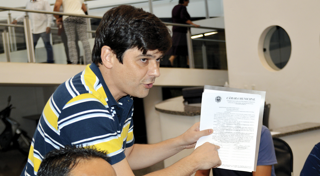 Vergonha: projeto autoriza anistia retroativa para vereadores faltosos
