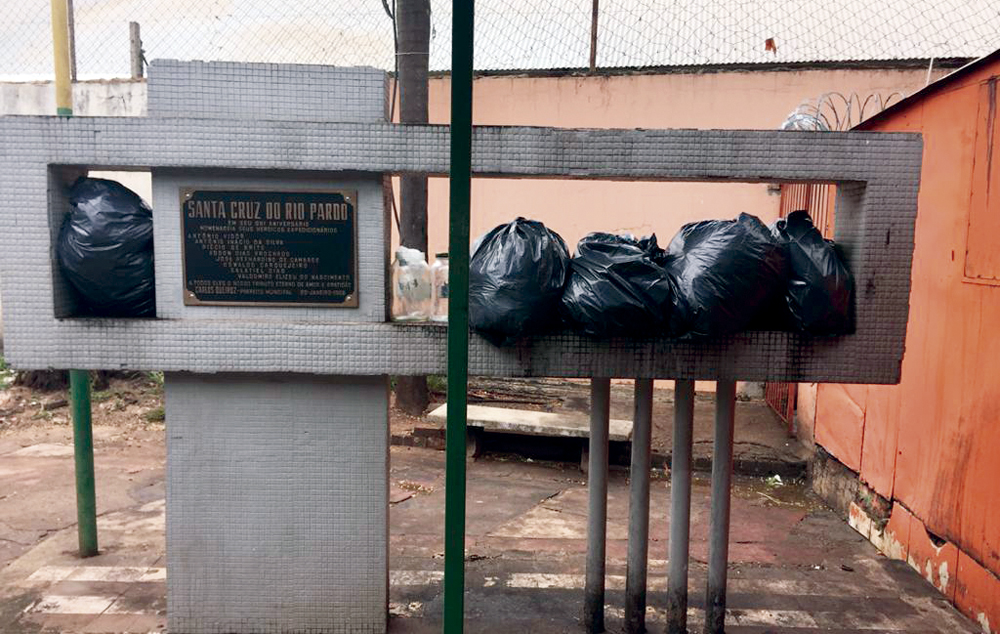 Monumento dos 'Pracinhas' abandonado