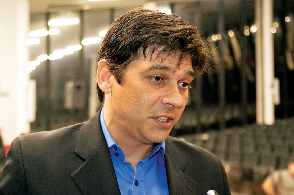 Grupo governista ‘toma’ SD de Murilo