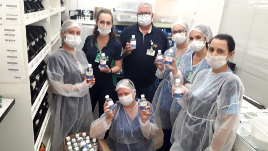 Campanha distribui ‘álcool 70’ de graça