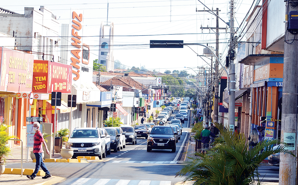 Comércio demitiu menos durante pandemia e festeja reabertura aos sábados