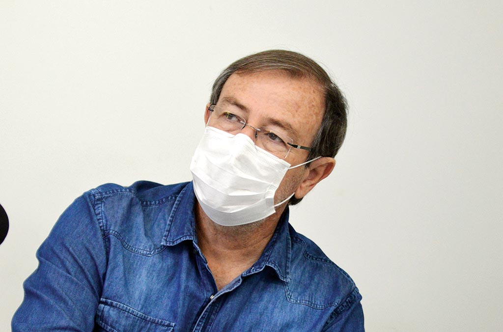 Otacílio anuncia abertura de mercados, padarias e açougues aos domingos