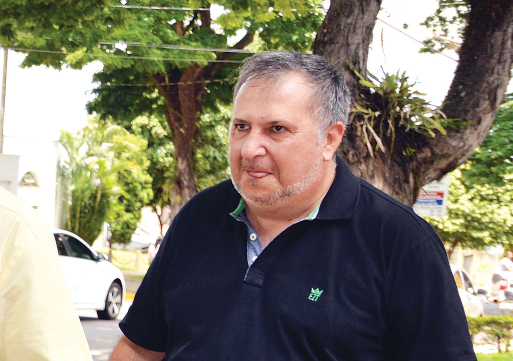 Crise no Podemos: Maurício Serra deixa tesouraria